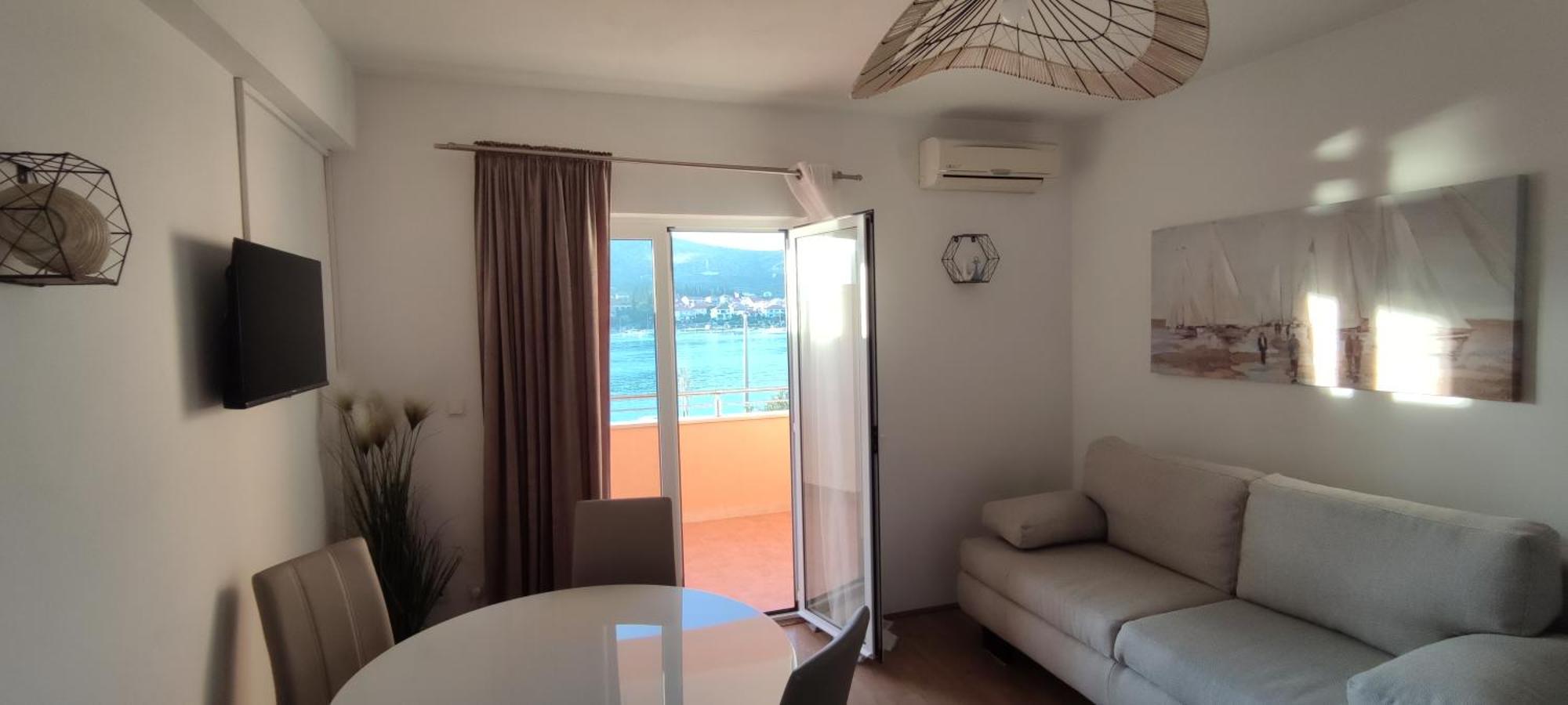 Apartments Kapetanovi Dvori Trogir Exterior photo