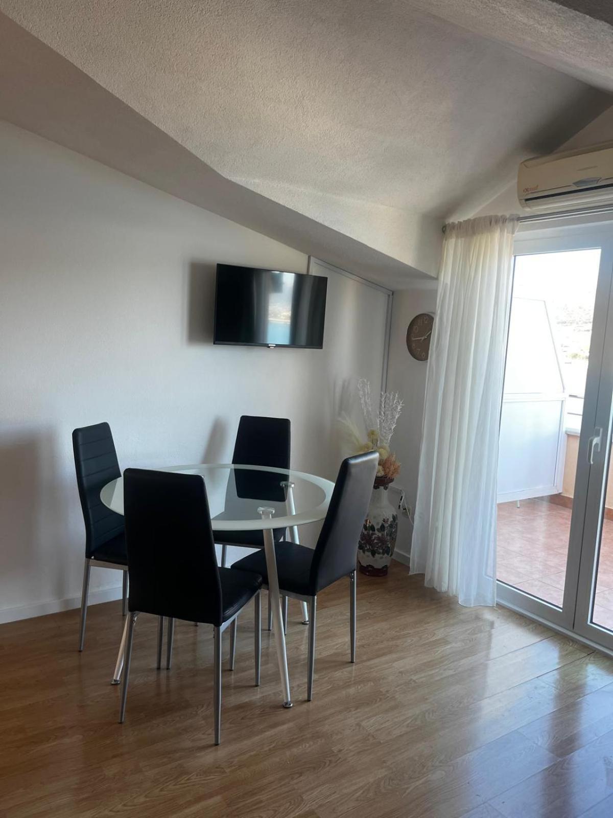 Apartments Kapetanovi Dvori Trogir Exterior photo